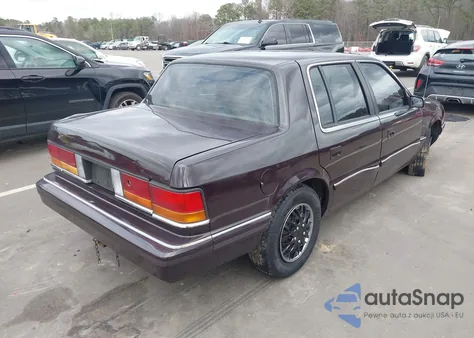 1992 Dodge Spirit z USA, uszkodzony, nr VIN 3B3XA4633NT347094